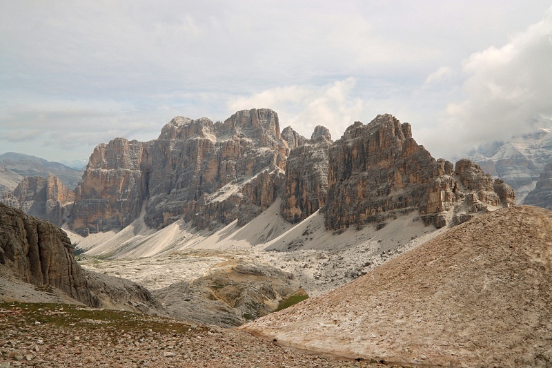 Dolomity