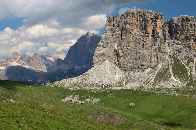 Dolomity