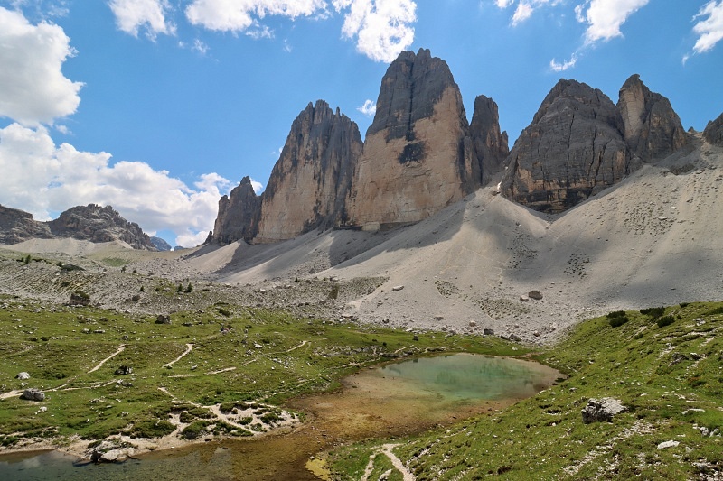 Dolomity